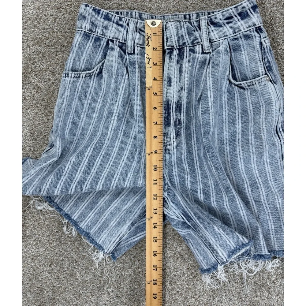 Free People Dogtown Cutoff Denim Shorts Womens 26 Blue Striped High Rise Pleated